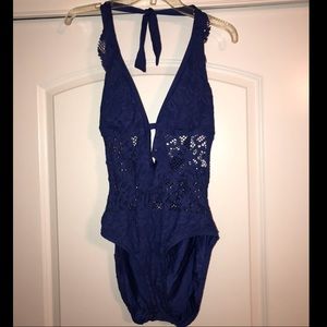 Kenneth Cole Monokini Size Large NWT